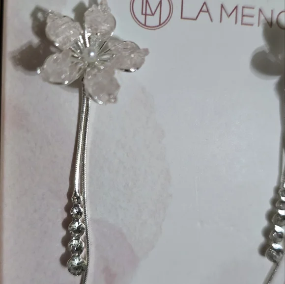 Le MENO Crystal Earrings - Picture 2 of 5